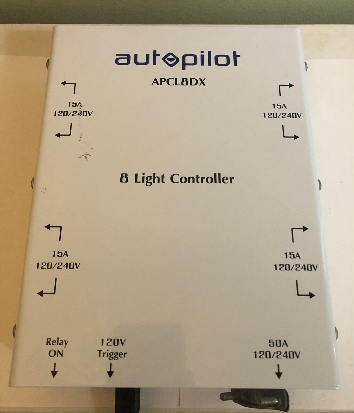 AUTOPILOT APCL8DX 4/8-Light 8000w High Power HID Grow Light Relay Controller
