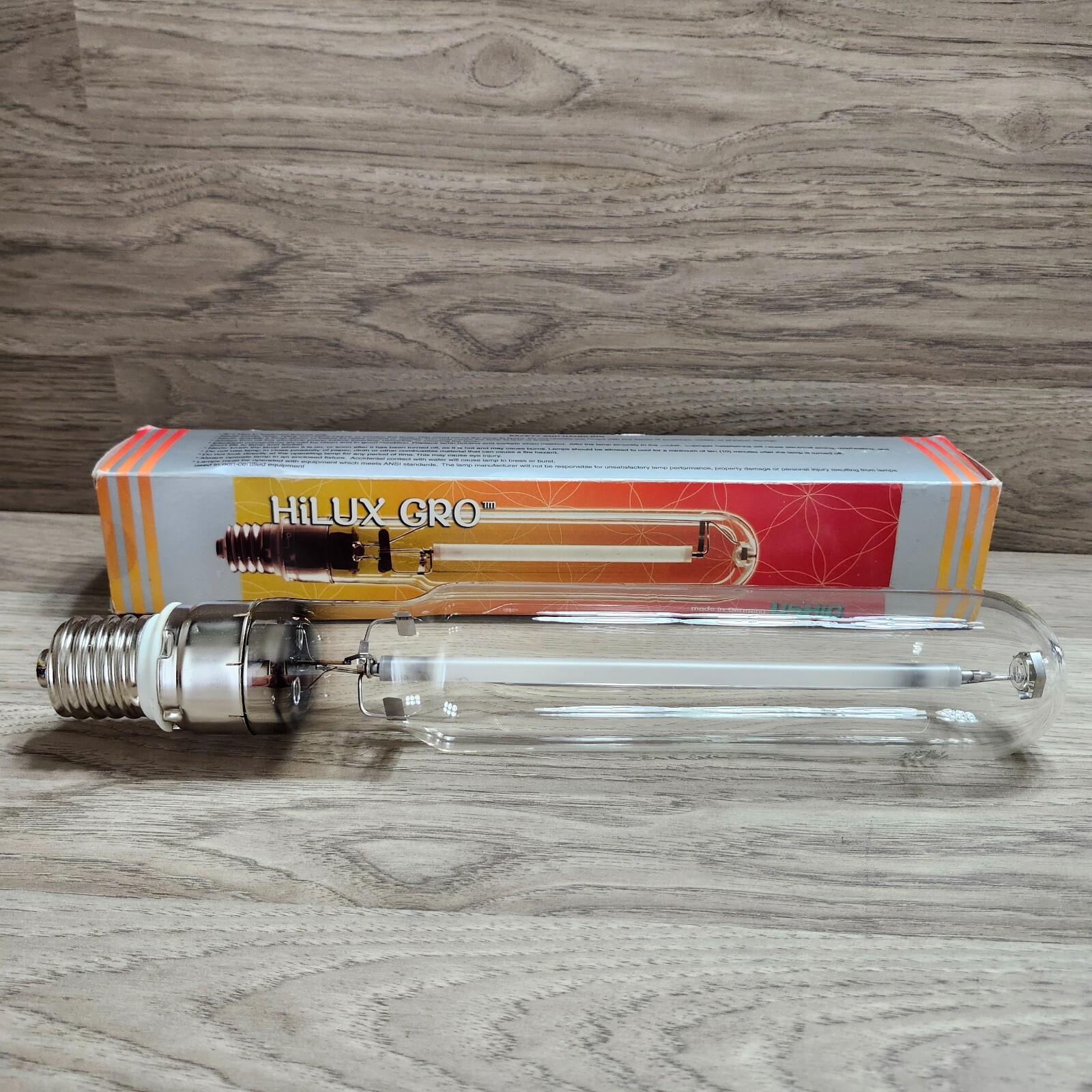 USHIO HiLUX Gro 1000 Watt HPS Bulb NEW for Flowering HPS USHIO HiLUX Gro 1000 Watt HPS Bulb NEW for Flowering HPS