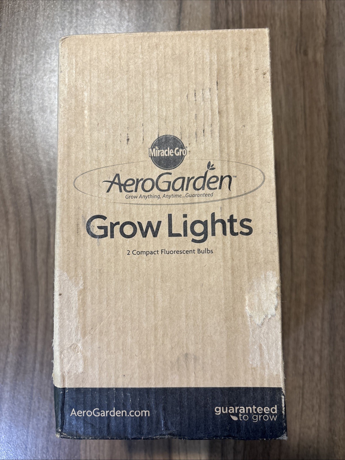 AeroGarden miracle Grow Lights 2 Compact Fluorescent Bulbs Replacement 100340